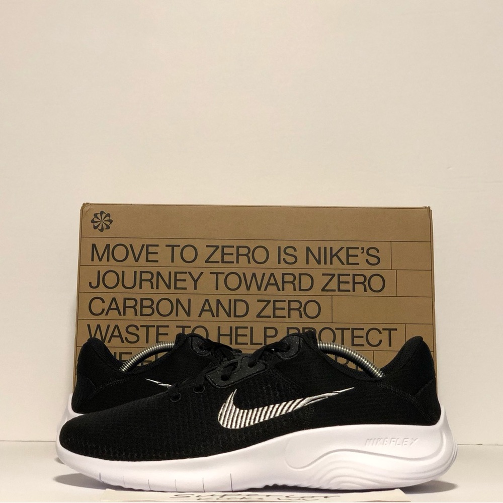 Nike Flex Experience Run 11 Next Nature 4E “Black/White”